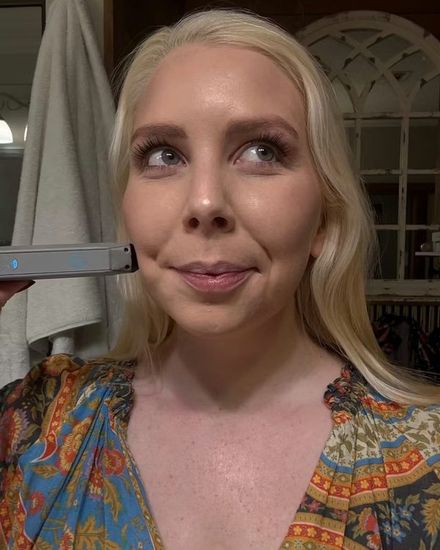 A yourTMJ Pen customer using the Pen